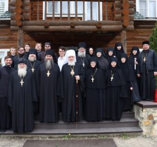 Участие в Божественной литургии женского монастыря в честь святых Жен-мироносиц в с. Клыково