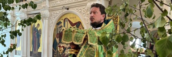 Праздничное богослужение в честь дня Святой Троицы (Пятидесятницы)